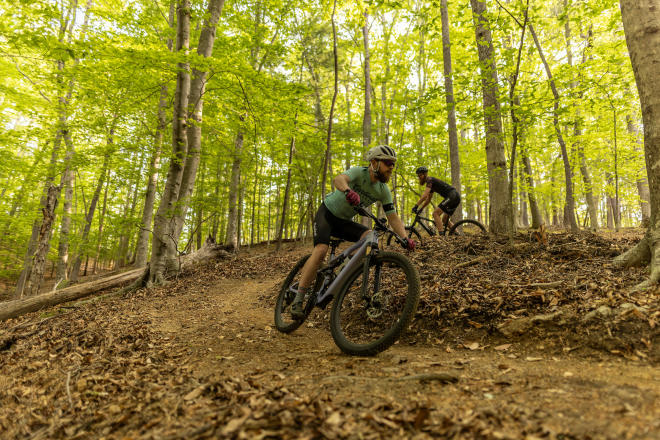 visitvbr's tweet image. We're excited to welcome athletes, families, and friends to VBR next week, for the 2025 @usacycling Endurance Mountain Bike National Championships! 🥳 Save this Spectator Guide for quick reference 🤓 visitroanokeva.com/blog/post/spec…