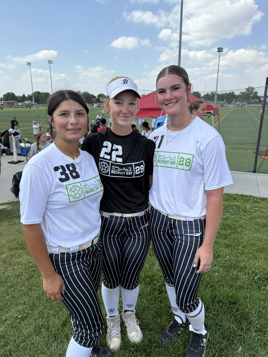 Had a blast at the <a href="/bombers_fp/">Bombers Fastpitch</a> camp in Colorado last weekend. It was so much fun being around so many great athletes. Thank you to all the coaches that came out 
@wtxbomber10Gold 
<a href="/CSA_Athletes/">Collegiate Sports Advocate (CSA)</a> 
#bluebloods