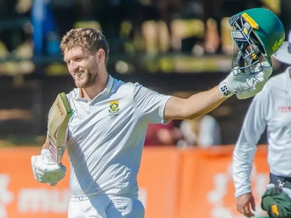 What a knock by Wiaan Mulder—350* and counting, so close to Brian Lara’s legendary 400*! The cricketing world was on edge, but he declared at 367*, just 33 runs shy of history. Respect for the game or missed opportunity? Fans are buzzing!