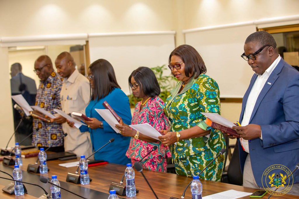 Ministry of Finance, Ghana (@mof_ghana) on Twitter photo FORMER TUC BOSS DR. YAW BAAH CHAIRS NEW SEVEN-MEMBER GHANA STATISTICAL SERVICE BOARD
Former General Secretary of the Ghana Trades Union Congress (TUC), Dr. Anthony Yaw Baah, has been sworn-in to chair the newly constituted seven-member Board of the Ghana Statistical Service FORMER TUC BOSS DR. YAW BAAH CHAIRS NEW SEVEN-MEMBER GHANA STATISTICAL SERVICE BOARD
Former General Secretary of the Ghana Trades Union Congress (TUC), Dr. Anthony Yaw Baah, has been sworn-in to chair the newly constituted seven-member Board of the Ghana Statistical Service