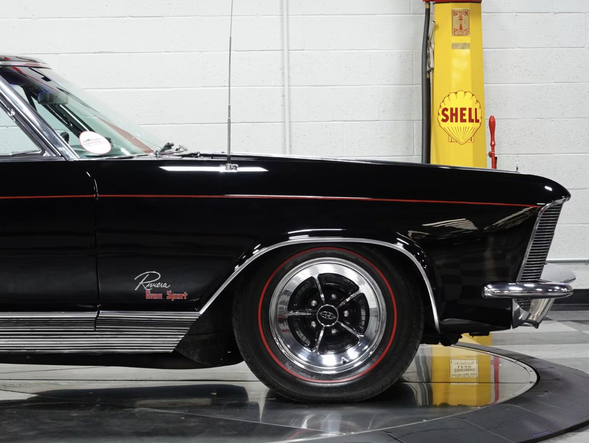 Offered at Mecum Harrisburg: 1965 Buick Riviera GS Hardtop // 425 CI V-8, Automatic

▪️Vehicle Listing: mecum.com/lots/1150620/1…
▪️Register to bid: shorturl.at/DOTpp

#MecumHarrisburg #Mecum #MecumAuctions #WhereTheCarsAre