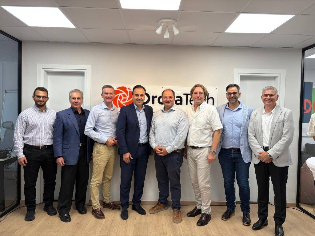 SpaceWatchGL's tweet image. OroraTech Opens Greek Headquarters to Accelerate Wildfire Constellation

@OroraTech expands to Athens, opening a new HQ to lead Greece’s €20M wildfire monitoring system.

Read more: spacewatch.global/2025/07/ororat…

#SpaceNews #WildfireMonitoring #EarthObservation #Greece #OroraTech…