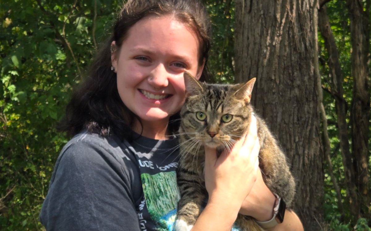 From furry friends to vet tech! Maddison Ebner’s love for animals led her to PennWest, where she turned passion into purpose. From rabies clinics to research on diseases, she’s making a difference. Congrats, Maddison – your future is looking paw-some! ow.ly/73vM50WlIaS