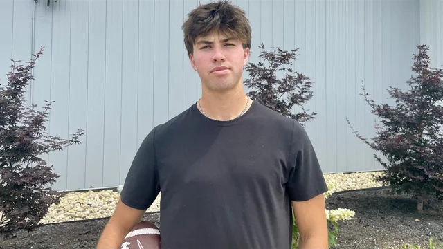 Bucknuts (@bucknuts247) on Twitter photo Buckeye quarterback target <a href="/JarrardTeddy/">Teddy Jarrard</a> looks ahead to another #OhioState visit.
✍️ <a href="/Bill_Kurelic/">Bill Kurelic</a>
247sports.com/college/ohio-s… Buckeye quarterback target <a href="/JarrardTeddy/">Teddy Jarrard</a> looks ahead to another #OhioState visit.
✍️ <a href="/Bill_Kurelic/">Bill Kurelic</a>
247sports.com/college/ohio-s…