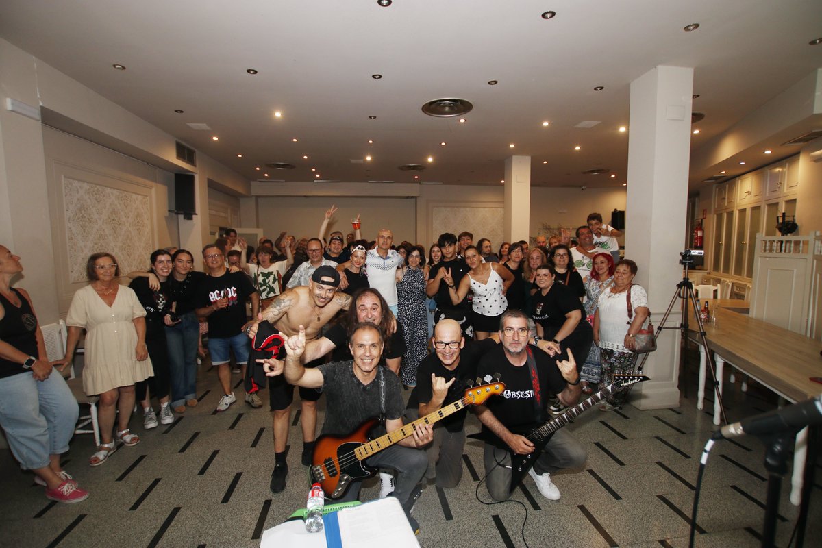 🤟🏽🎸🎶  Obsesion: del rugido del metal al latido del rock.
Con un concierto en el Hotel Ciudad de Calahorra, la banda presentó el viernes su...
LÉELO EN: tinyurl.com/ym63dmwe

#rock #música #obsesion