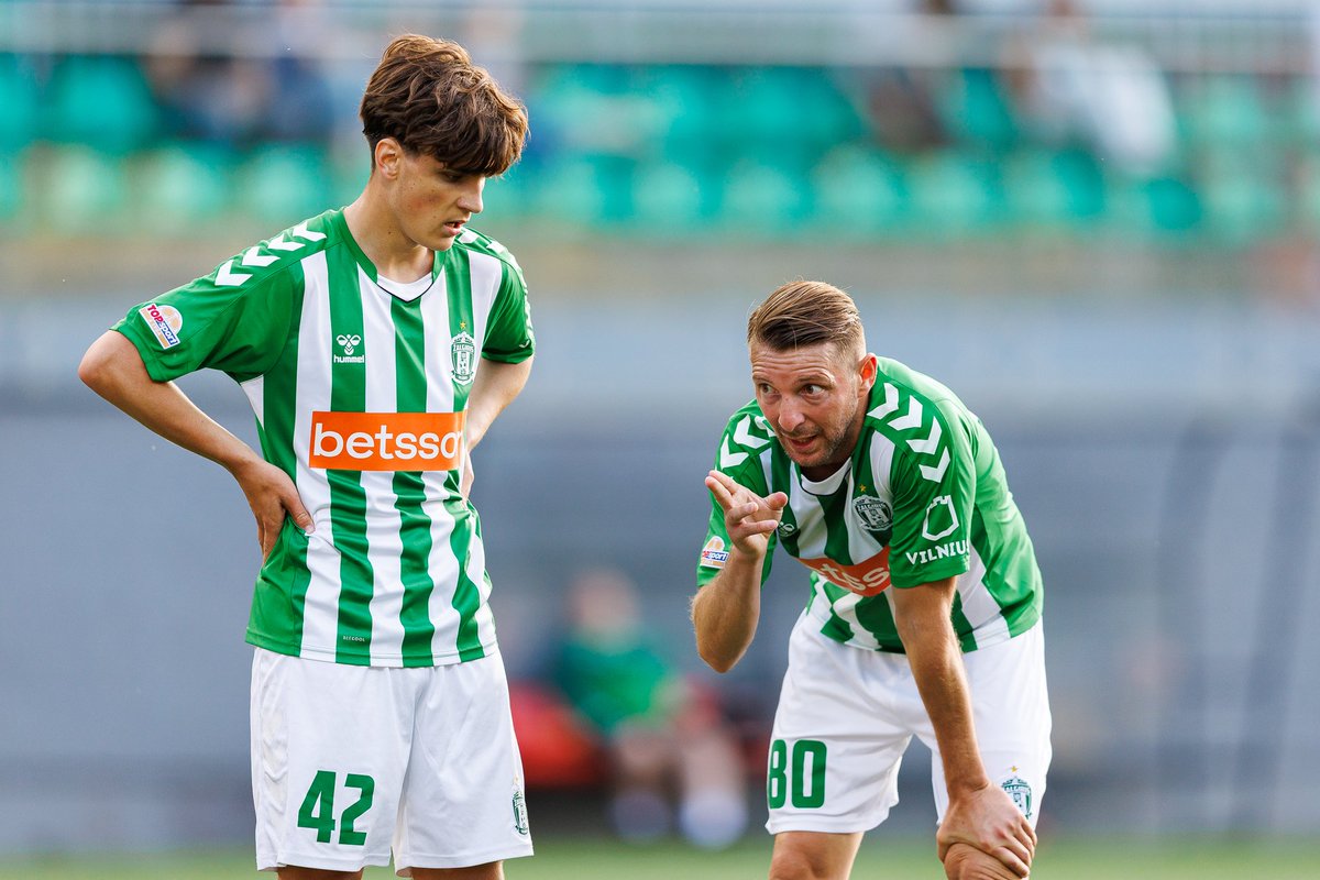 FKambarys's tweet photo. Lithuanian clubs chances in European qualifiers (via TOPSPORT):
🇱🇹 Žalgiris Vilnius vs Hamrun Spartans – 54%
🇱🇹 Žalgiris Kaunas vs Penybont – 56%
🇱🇹 Hegelmann vs St Patrick's – 20%
🇱🇹 Banga vs Rosenborg – 11%
#EuroQualifiers #Lithuania #Futbolas https://t.co/qGEYJ8FCHS