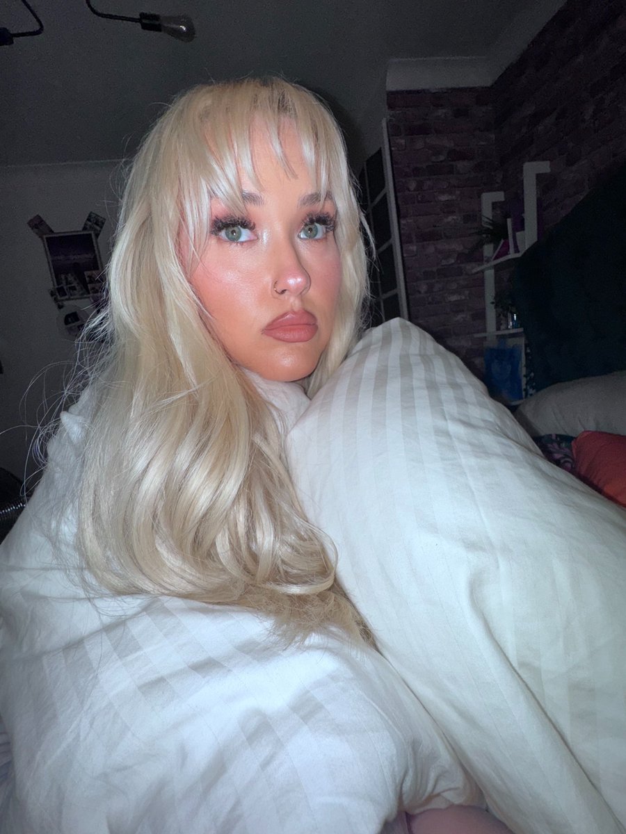 Why did I look better hungover af than I did at the actual festival lmao