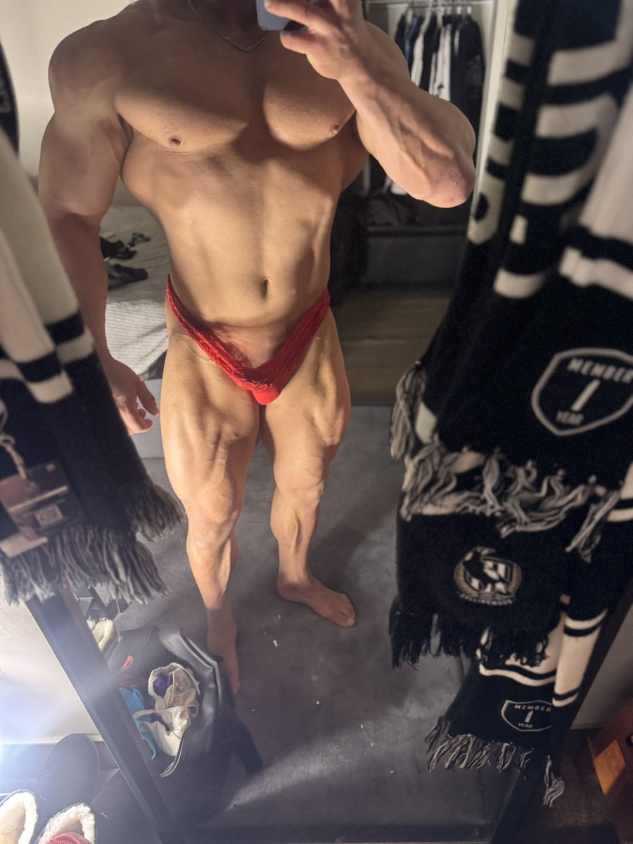 Adriansxclusive's tweet photo. Undies on or off? 

#Bulk #Onlyfans #Bodybuilder #Content #Porn #Muscle https://t.co/4odYarlyiS
