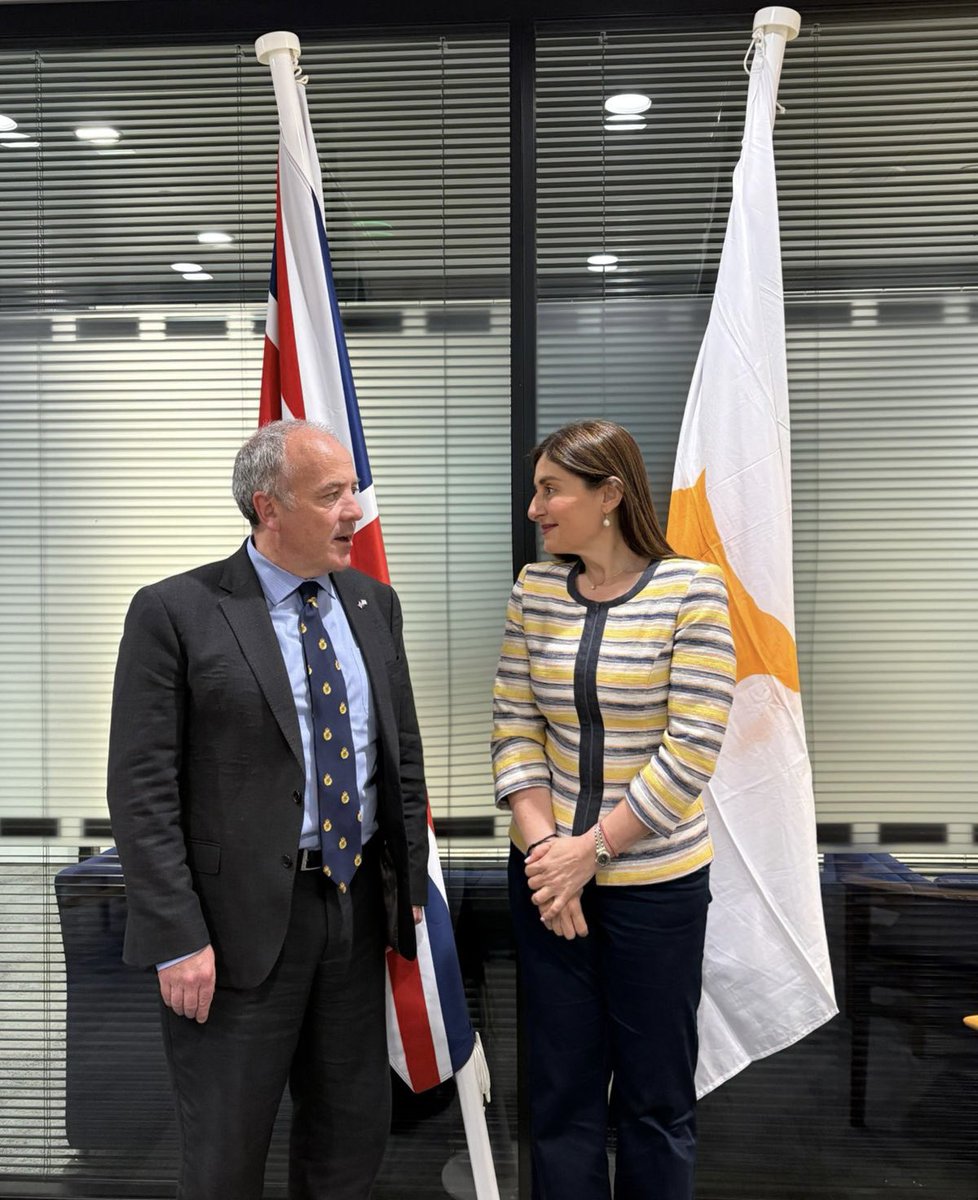 HadjimanoliM's tweet image. 📍London |
A very constructive and fruitful meeting with Mr. Mike Kane, Minister for Aviation, Maritime and Security, of UK, at the Department for Transport.
We focused on the strong maritime ties between Cyprus and the United Kingdom, our shared commitment to safe,…