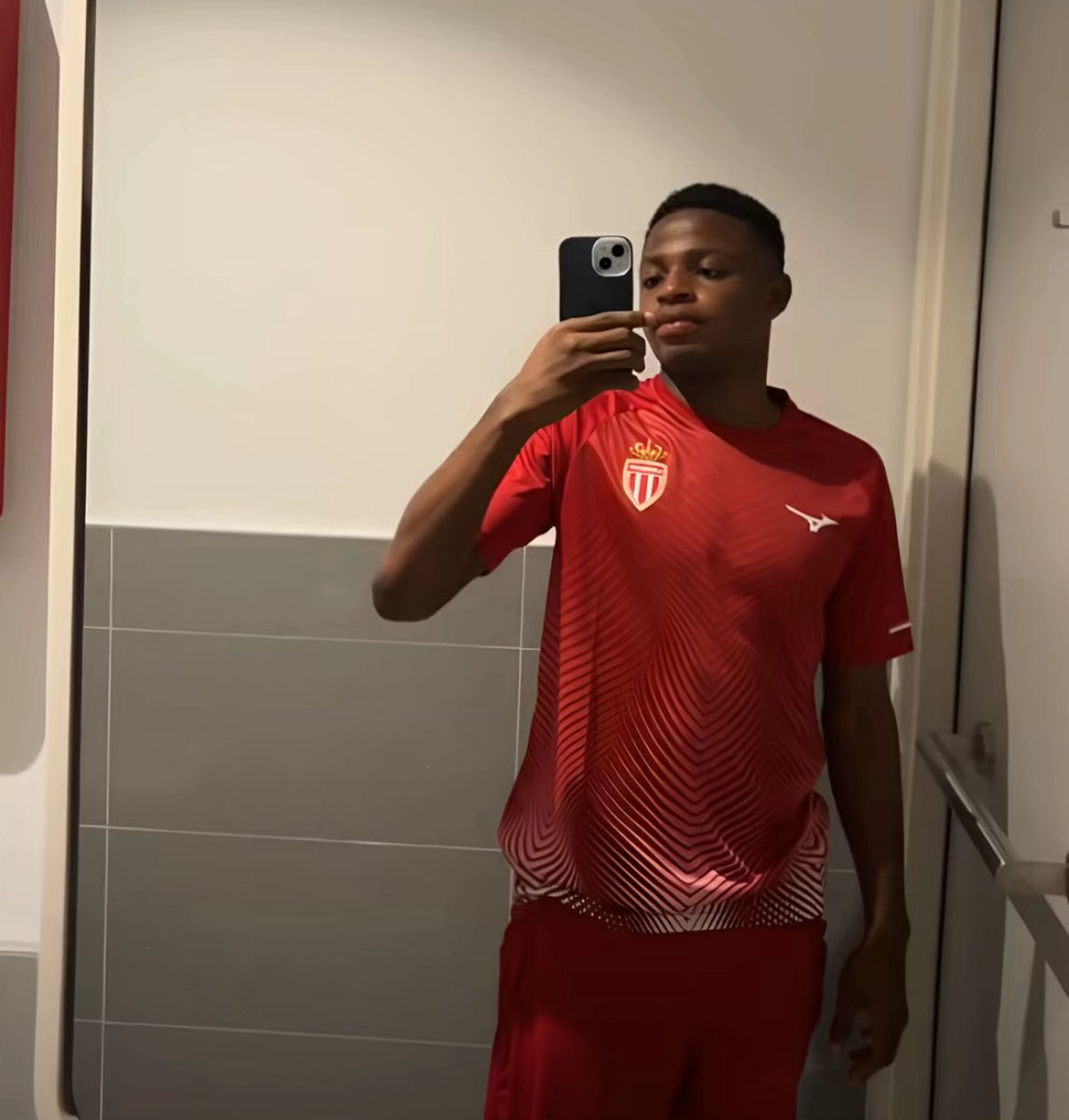 🚨 Oumar Konaté (18 ans) a signé à l’AS Monaco en provenance du SOL FC d’Abobo ! 🇨🇮🌟

Il évoluera dans un premier temps avec le groupe élite.