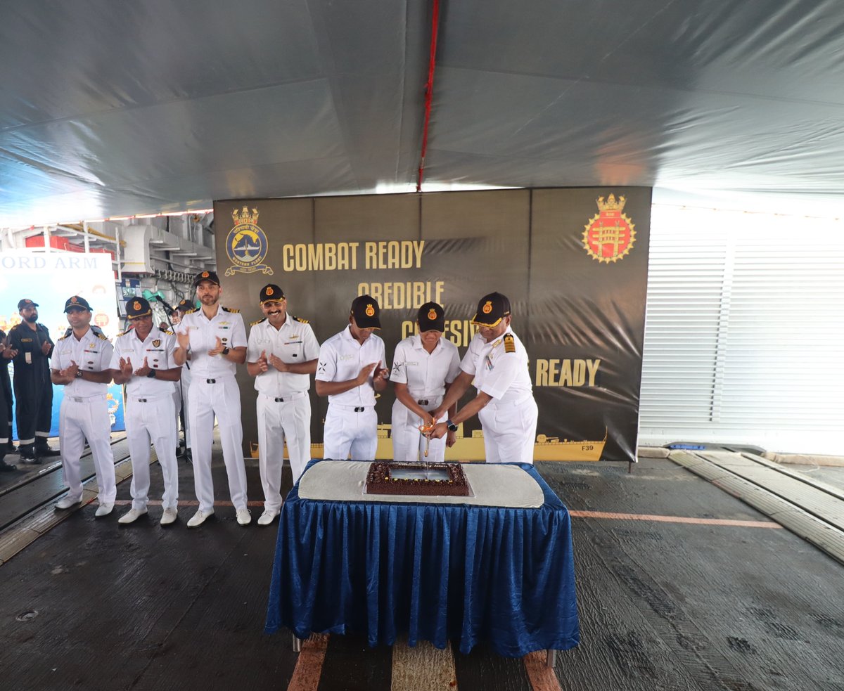 IN_WesternFleet's tweet image. #INSBetwa, the #TenaciousTorrent of the #SwordArm completed 21 glorious years of service to the Nation.
#BetwaCheetahs marked the occasion with a traditional cake cutting ceremony and donation drive at orphanage #CommunityService #ServiceBeforeSelf ⚓🇮🇳
@indiannavy
@IN_WNC…
