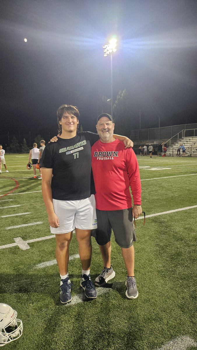 MiloWilkins_'s tweet image. Loved the energy at @BrownU_Football last night! Appreciate @CoachEMorrissey for helping me out and showing me what it’s like to play there! Can’t wait to return! @BrownHCPerry @SouthLakes_fb @CoachG_22