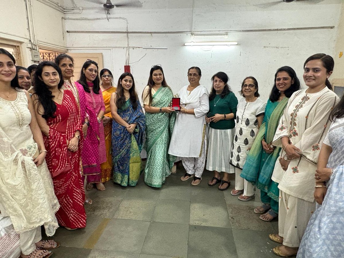 IN_WesternFleet's tweet image. #INSBetwa, the #TenaciousTorrent of the #SwordArm completed 21 glorious years of service to the Nation.
#BetwaCheetahs marked the occasion with a traditional cake cutting ceremony and donation drive at orphanage #CommunityService #ServiceBeforeSelf ⚓🇮🇳
@indiannavy
@IN_WNC…