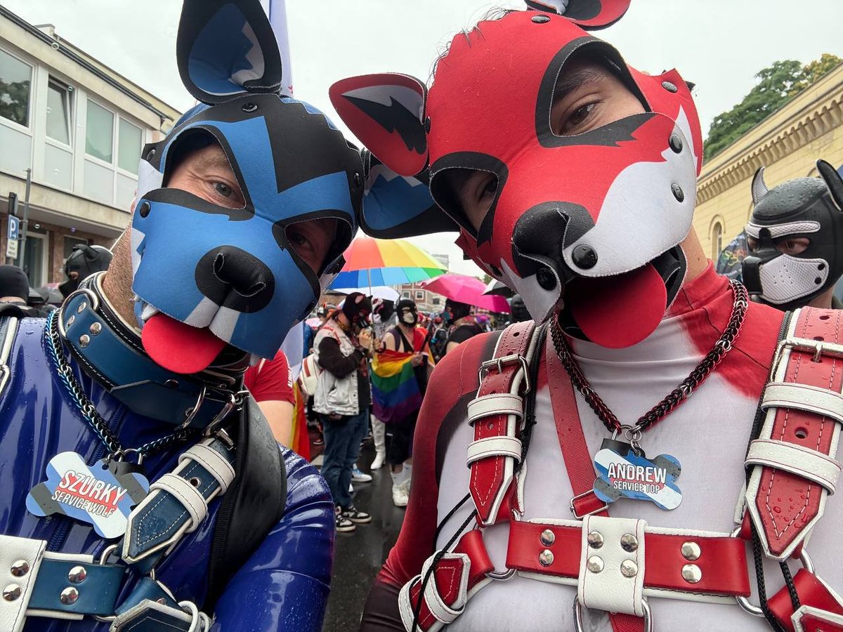 Nnd finally back from cologne CSD, was a great time with bf, friends and customers, despite the...wet weather on Sunday 😊

Now back to work for the last days before the summer break !