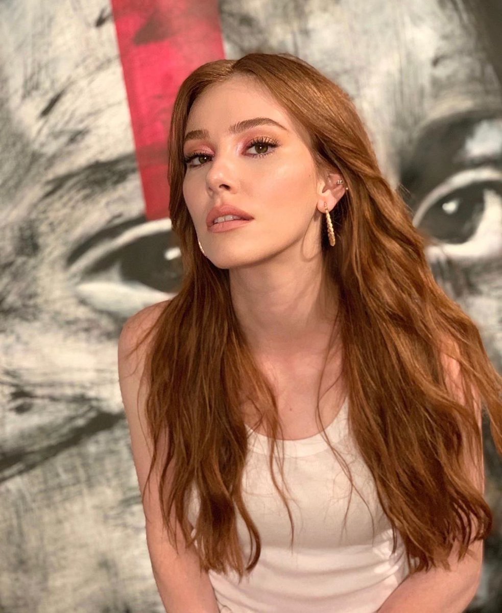 elcinsangutr's tweet photo. #ElçinSangu, #UykucuAdam filminde “Saye” karakteriyle Çağatay Ulusoy’la partner oldu.💥 https://t.co/y29dFvKhvL
