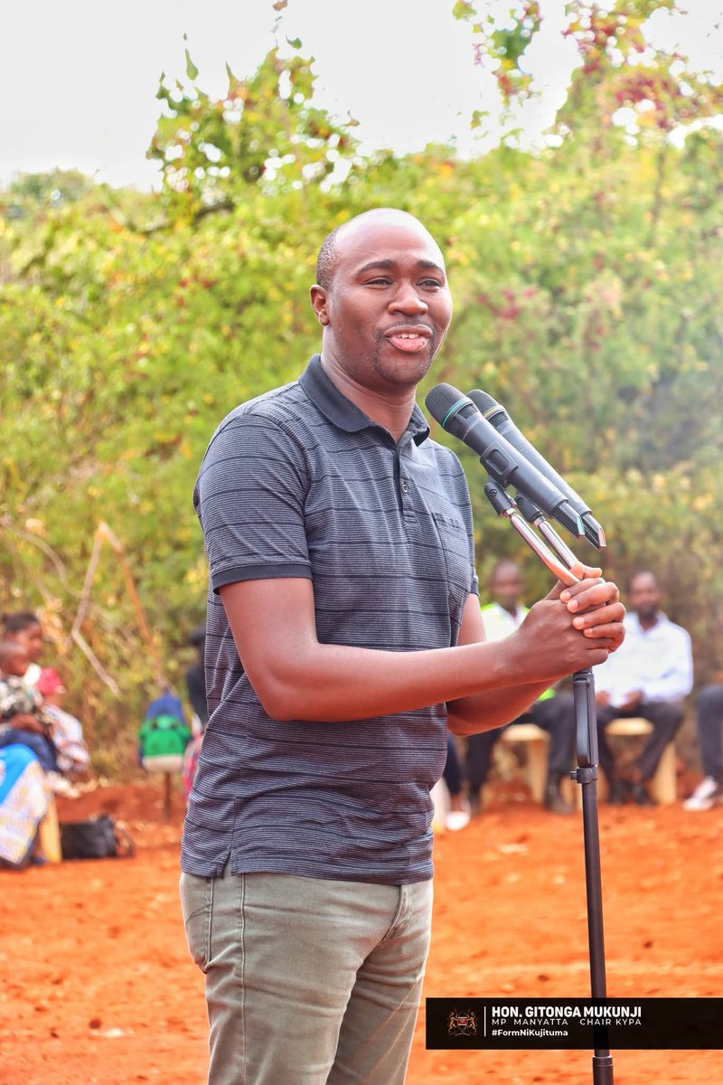 Manyatta MP John Gitonga Mukunji arrested.

DCI officers have arrested Manyatta MP Gitonga at Kimbo and booked him at Kibii Police Station.

MP Mukunji is currently being held incommunicado by DC officers.

#ReleaseMukunji