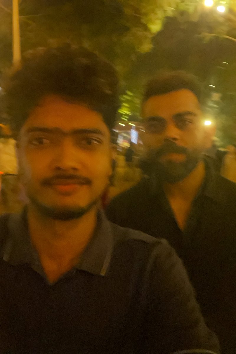imashiqmd's tweet photo. With king Virat Kohli 🫰 https://t.co/NBDJcd70qd