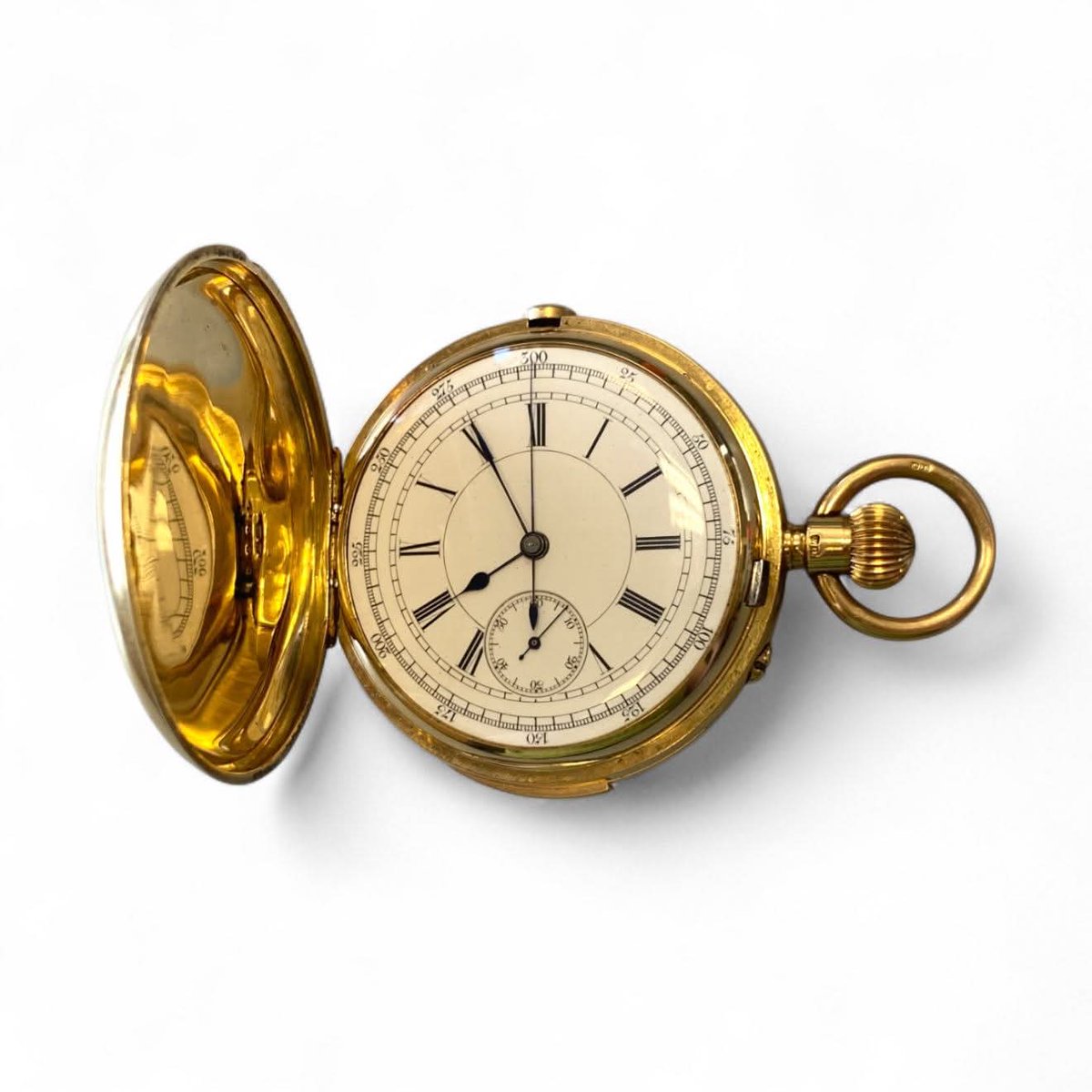 This beautiful Edwardian 18ct gold keyless wind pocket watch exceeded its £2000-£3000 estimate, selling under the hammer for £3,720! 

#HansonsAuctioneers #antiques #royston #Pocketwatch #gold #auctioneers