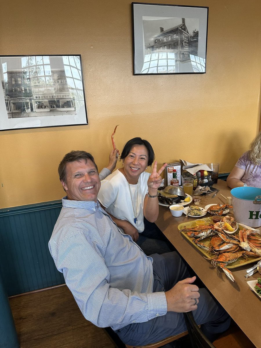 NOSNnetwork's tweet image. After completing meetings and discussing oncology issues at our 2025 annual meeting, the NOSN team enjoyed some Maryland crab! 

#nosn #oncology #cancercare #statelegislation #healthcare #healthcarereform
