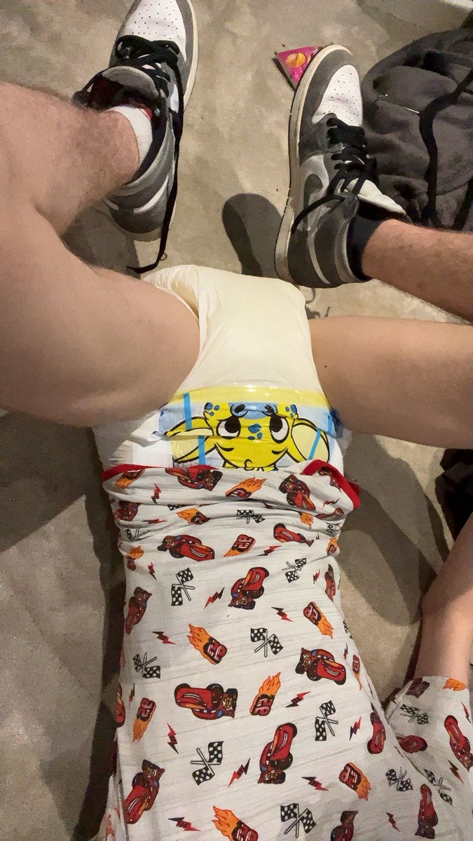 levvel777's tweet photo. Trousers are overrated

#abdl #abdlboy https://t.co/Txipda5Rqr