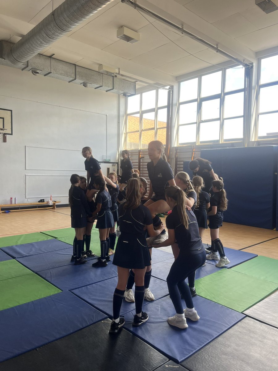 Great to have <a href="/whiterosecheer1/">White Rose Cheer</a> in today holding a taster for students after school! Lots of progress made! 💚 <a href="/BBGAcademy/">BBG Academy</a>