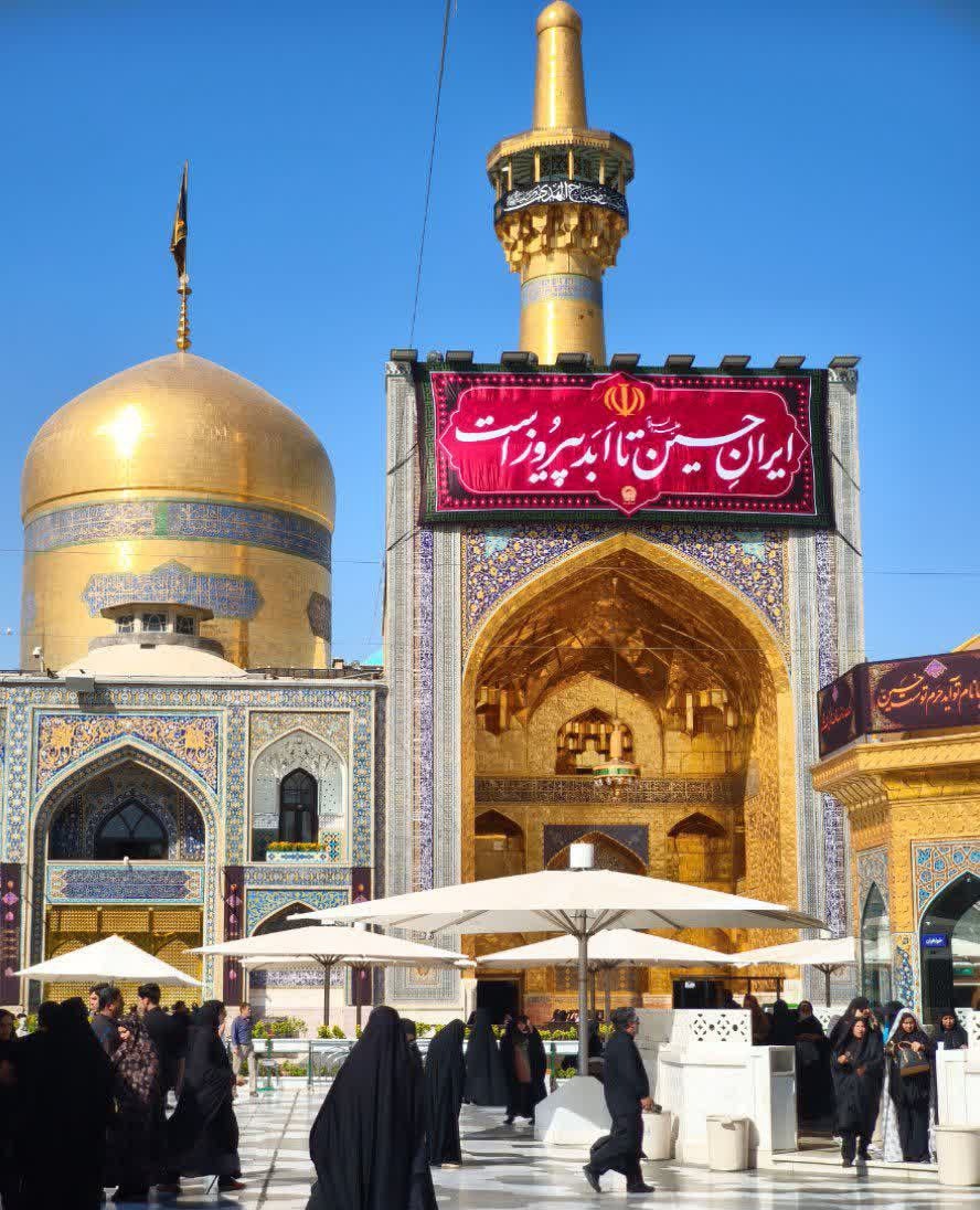garmabdary_m's tweet image. چه زیبا نوشته است کنار گنبدش...
#ایران حسین، تا ابد پیروز است🇮🇷