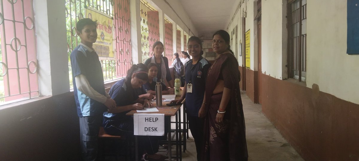 swarnkar_richa's tweet image. #help_desk में किया ड्यूटी @_NSSIndia @YASMinistry @MYBharatND @nssrddelhi @NSSRDBhopal @Rajkumarnss @NeetaBajpai5 @NssChhattisgarh @Abvvbilaspurcg @nssabvuCG @manojsinha812 @YKTiwari68 @Ajaykpatel04