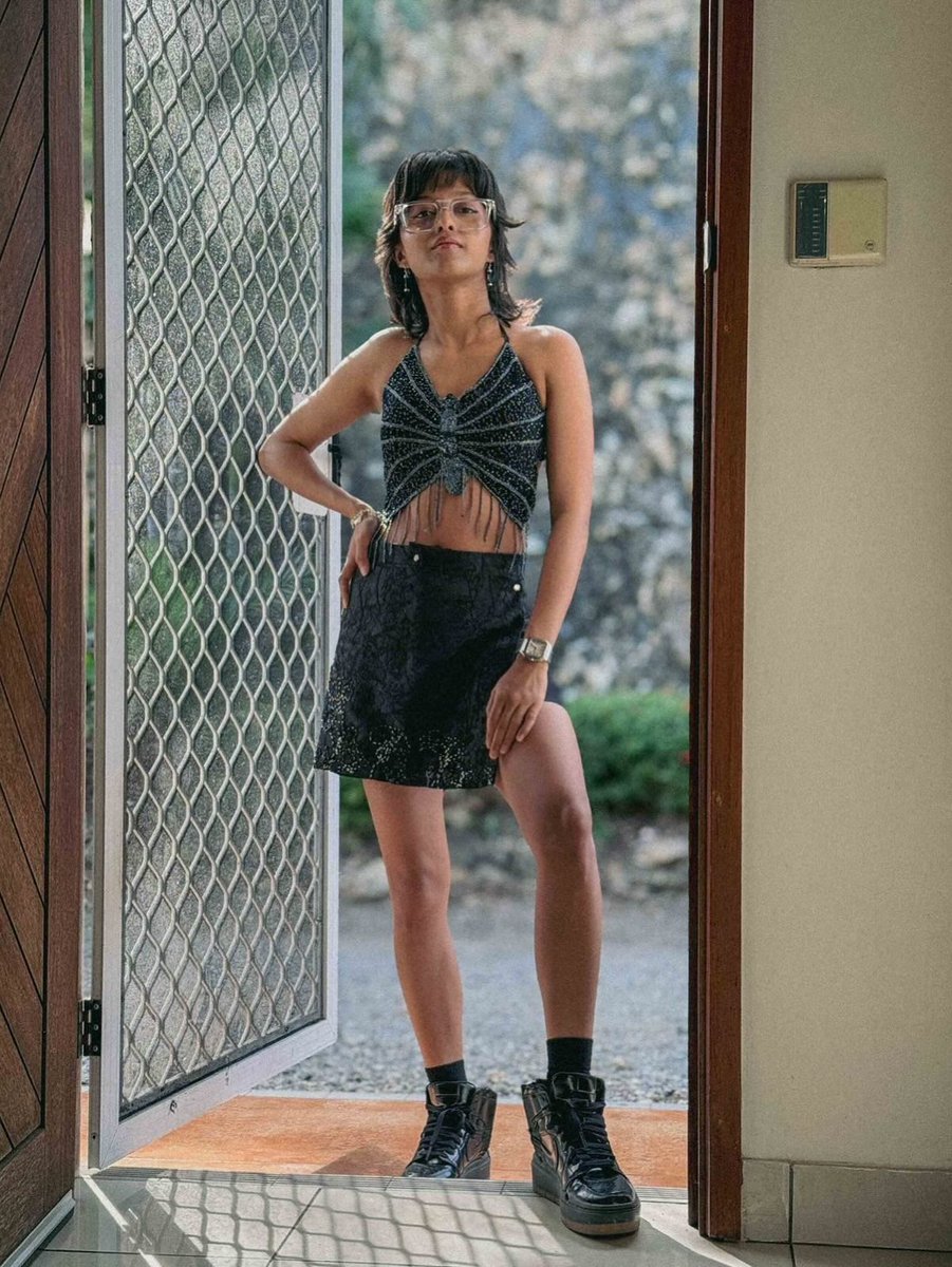 yohanimusic's tweet photo. @lovisarongs 😮‍💨🖤 https://t.co/bk359MnMDS