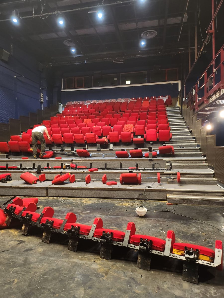 aulnaylibre's tweet image. De nouveaux sièges pour la salle Méliès du théâtre et cinéma Jacques Prévert à Aulnay-sous-Bois #aulnay #cinema #melies aulnaylibre.com/2025/07/de-nou…