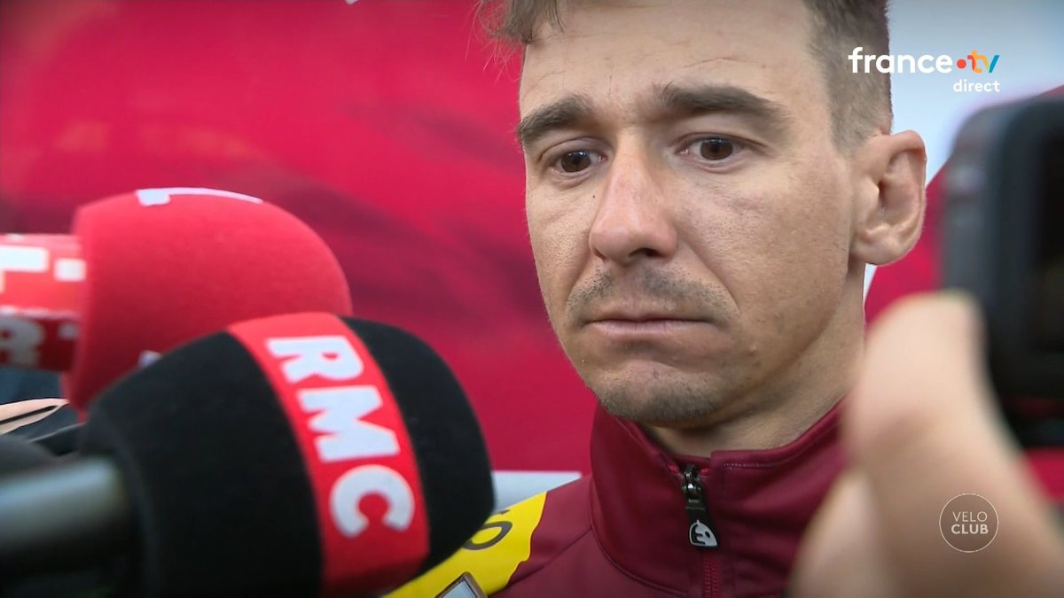 La voix tremblante et les yeux humides, Coquard s'est excusé auprès de Philipsen et son équipe. #TDF2025