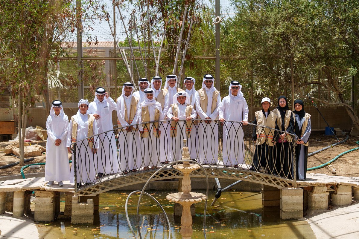 حقق النادي البيئي الصيفي الذي تنظمه وزارة البيئة والتغير المناخي نجاحًا لافتًا خلال الأسبوع الأول من أنشطته التي أقيمت في الفترة من 1 إلى 7 يوليو 2025 ، وسط تفاعل واسع من الطلبة المشاركين الذين أبدوا اهتمامًا كبيرًا بالبرامج والفعاليات المقدمة.

وشهد الأسبوع الأول تنفيذ مجموعة من