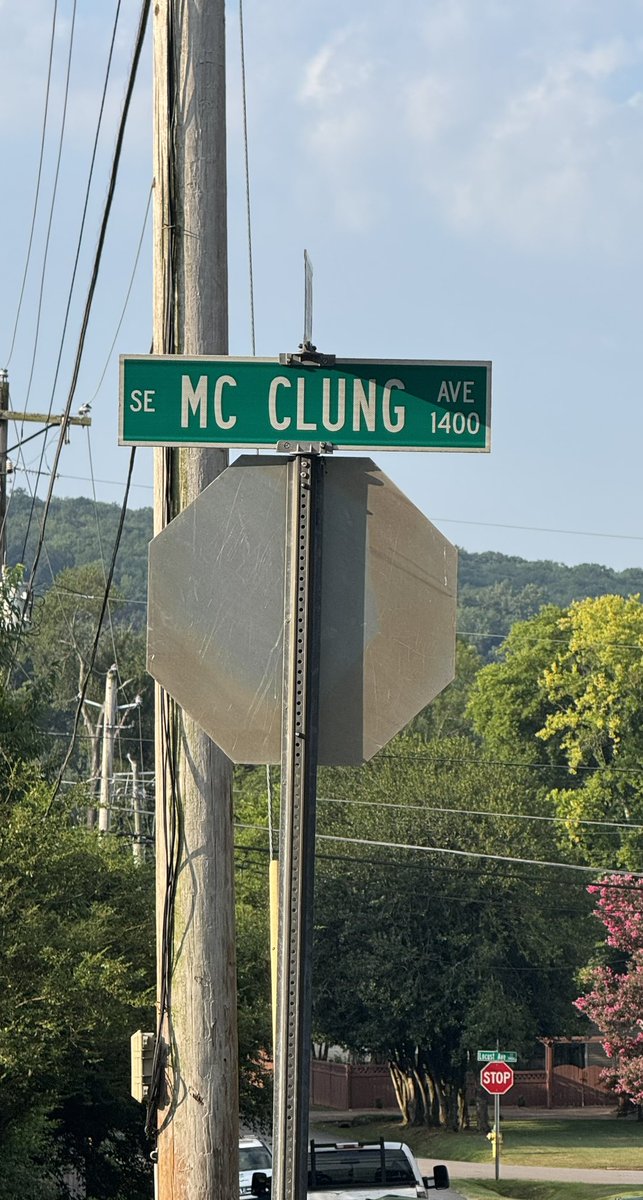 AboutToDunk's tweet image. Huntsville loves themselves an NBA Dunk Champ