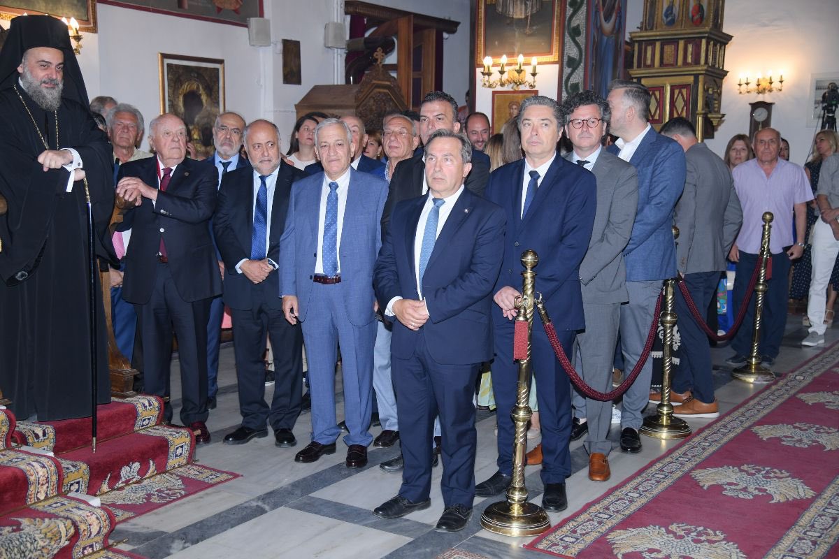 Η ΚΕΔΕ τιμά τη Δημητσάνα: Παρών ο Πρόεδρος Λάζαρος Κυρίζογλου στις εκδηλώσεις εθνικής και θρησκευτικής σημασίας

Διαβάστε περισσότερα εδώ:↩️
tinyurl.com/2jzhv6r2