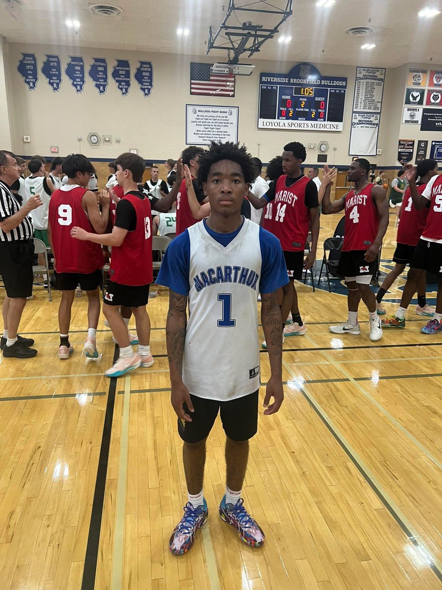 Big Tim (@tdc200) on Twitter photo Had to mention this young man. Didn’t get photo at this event but Class of 2026 5’11” PG <a href="/callmeshawny12/">Tishawn clemmons</a> of <a href="/G_SullivanMPA/">Gavin Sullivan-MidPro Academy</a> 17U made <a href="/_jaydenriley/">JaydenRiley_</a> of <a href="/YnRbball/">Y&R</a> work in a great matchup. Defended and scored at three levels. <a href="/Clockwood_Coach/">Corey Lockwood</a>. #cybnsummershootout <a href="/IllinoisAttack/">ILLINOIS ATTACK</a> Had to mention this young man. Didn’t get photo at this event but Class of 2026 5’11” PG <a href="/callmeshawny12/">Tishawn clemmons</a> of <a href="/G_SullivanMPA/">Gavin Sullivan-MidPro Academy</a> 17U made <a href="/_jaydenriley/">JaydenRiley_</a> of <a href="/YnRbball/">Y&R</a> work in a great matchup. Defended and scored at three levels. <a href="/Clockwood_Coach/">Corey Lockwood</a>. #cybnsummershootout <a href="/IllinoisAttack/">ILLINOIS ATTACK</a>