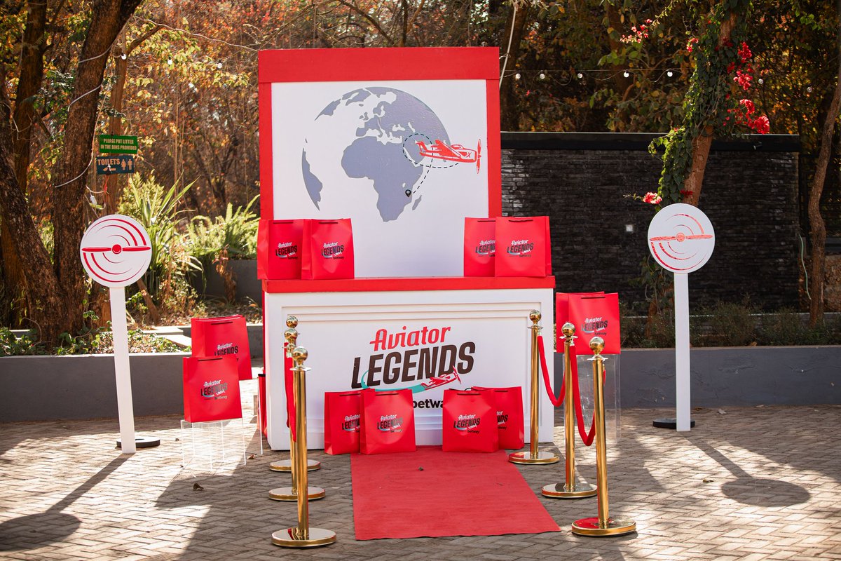 Kukwithu's tweet photo. Aviator Legends grand finale happening now🔥🔥🔥

Lets wait for the king who will take the prize home‼️
#AviatorLegends
#GrandFinale
#Betway https://t.co/Xf52J3Ubb4