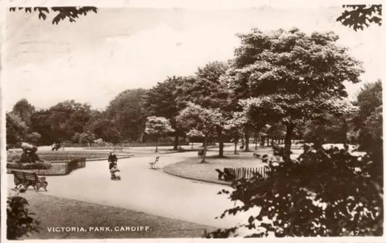 GwladCaerdydd's tweet image. Victoria Park, established in 1897, is a cherished part of our city’s park system, loved for over a century.
Tragically, it was the site of an attempted child kidnapping by Moynul Janu.
This incident is unacceptable and highlights the dangers of the Nation of Sanctuary policy,…