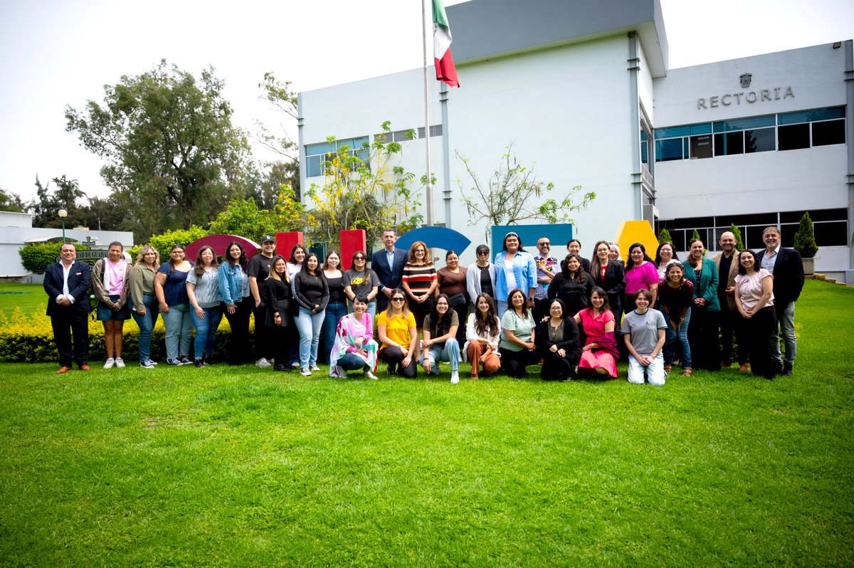 Llega delegación de Los Ángeles a Guadalajara como parte de intercambio cultural.

Ver nota➡️ tinyurl.com/5ebja4ta

#UDGFoundationUSA #LegadoGrodman #InmersiónCultural #CUCEA #CUChapala #udg_global #Itrali #CalStateLA #LAUSD