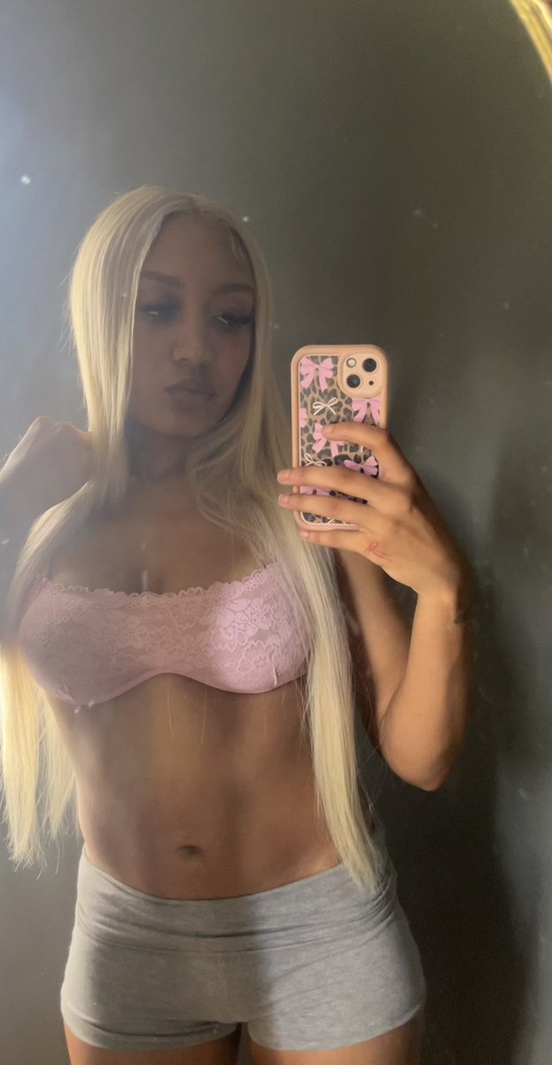 👱🏾‍♀️
