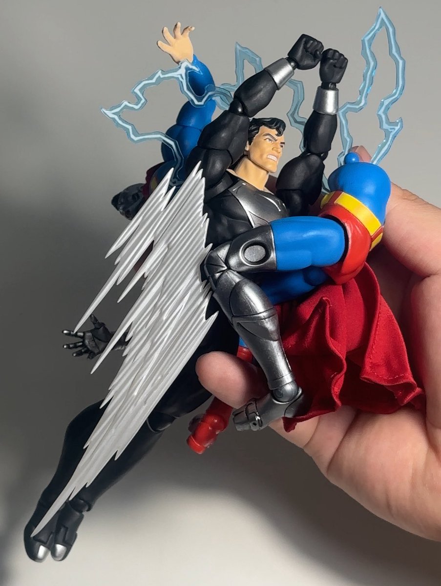 lethalcollector's tweet image. Day 2 of Posing Every #Superman Figure I Have: MAFEX Return of Superman Collection