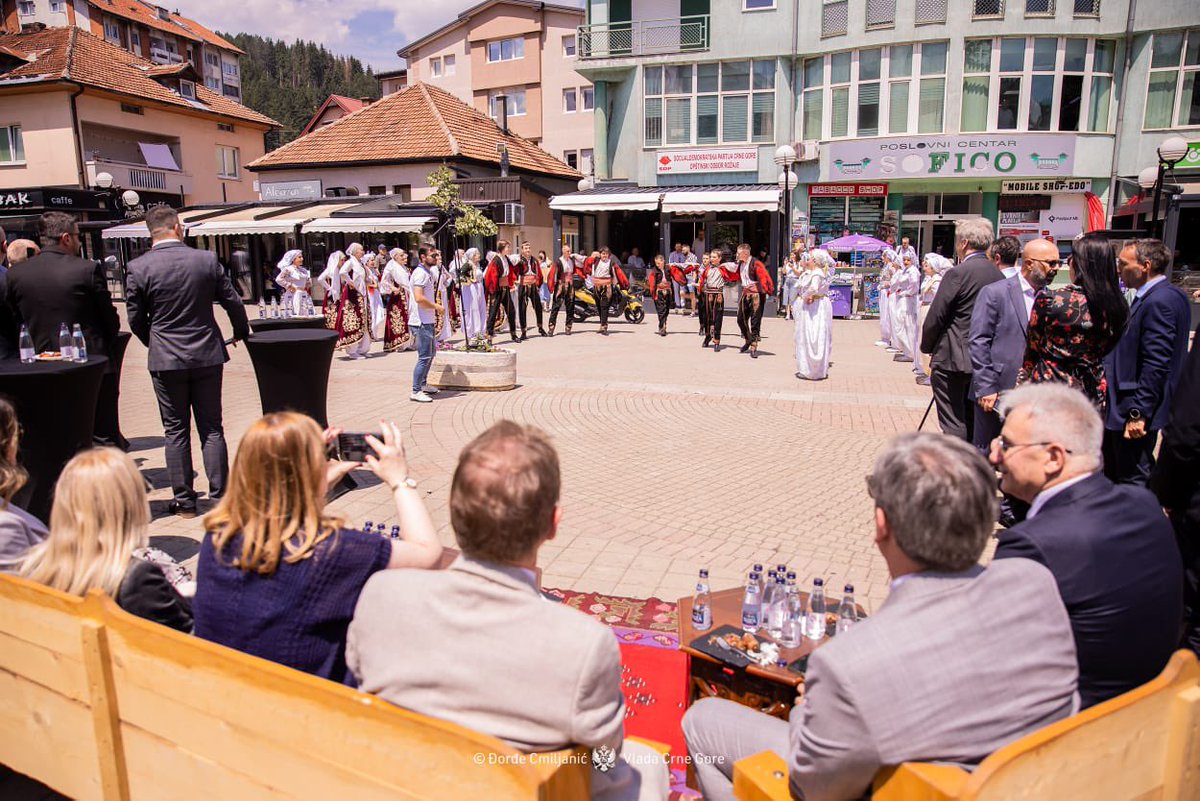 Today's agenda in Rožaje included a visit to an exhibition marking 3️⃣0️⃣ years since the Srebrenica genocide – reaffirming the importance of remembrance and responsibility.

📍The programme also featured exploration of Rožaje’s cultural heritage, with visits to the old mosque and