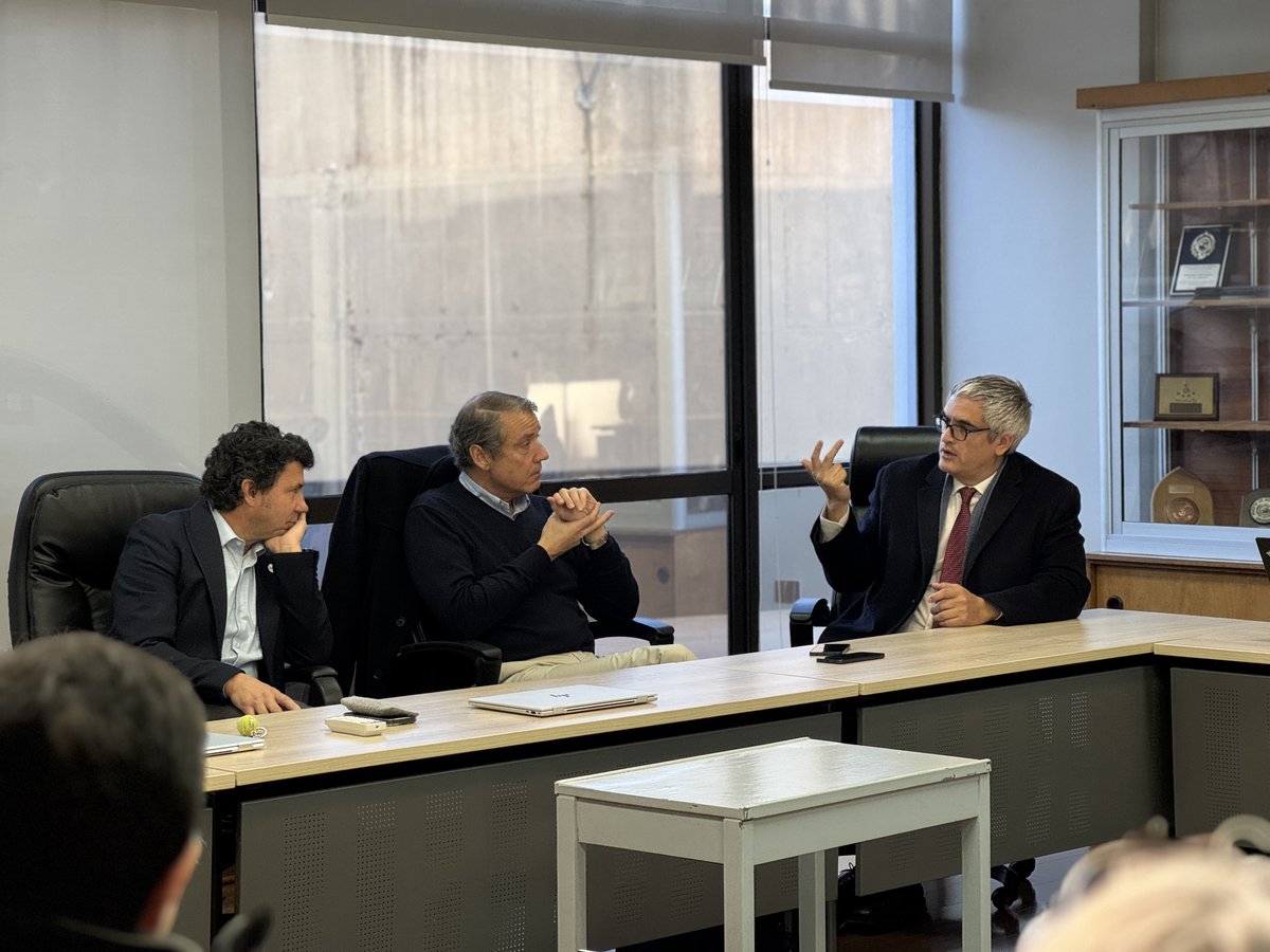 Inchcape presenta a Puerto Valparaíso proyecto de cable submarino entre Chile y Hong Kong
Iniciativa Chile China Express permitirá unir a la ciudad puerto con Asia, potenciando la autonomía de internet para el país.
Más información en ➡️ qrcd.org/8wiY