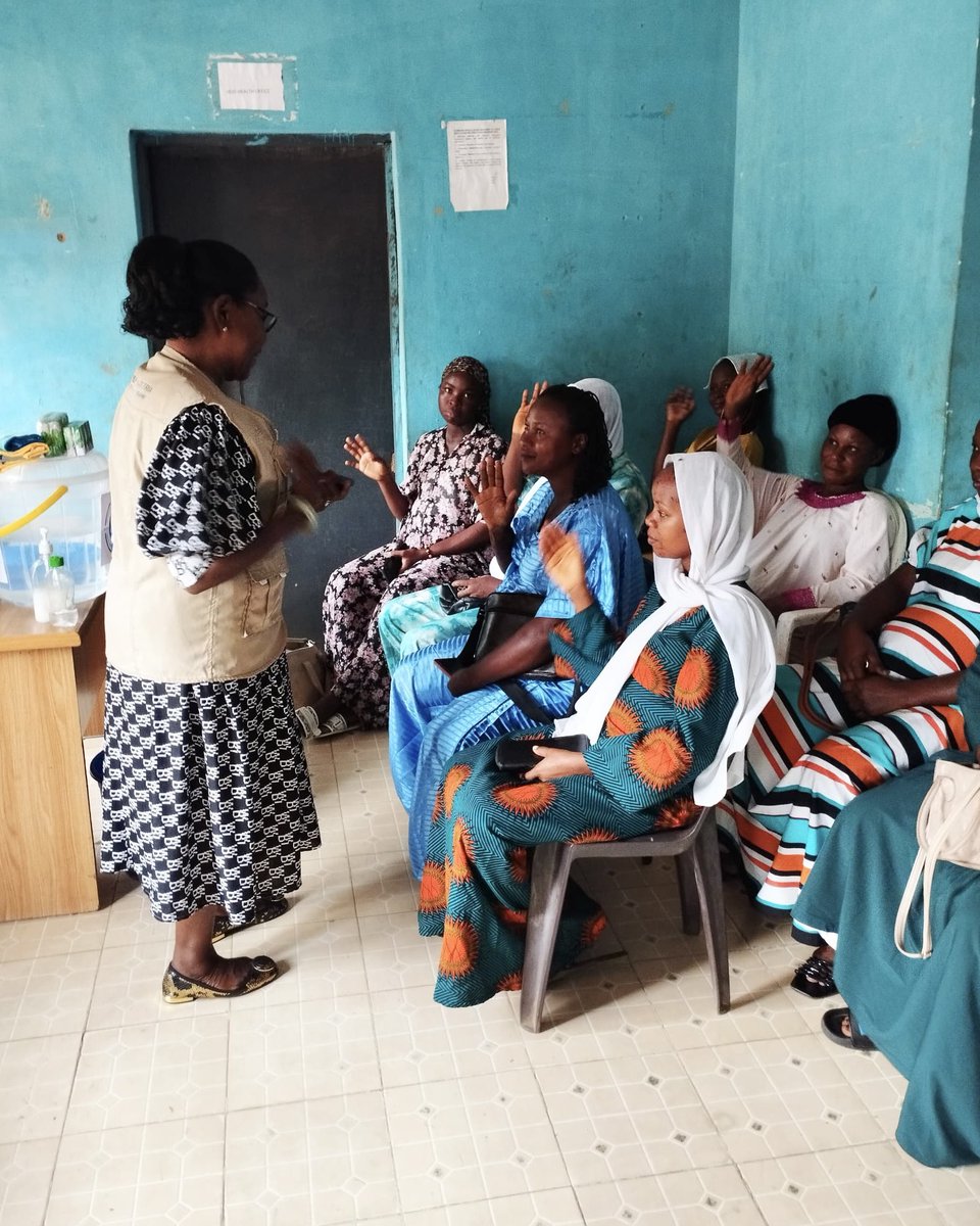 wellbeingafrica's tweet photo. The health and wellbeing of expectant mothers and their babies begin with the right knowledge, attentive care, and consistent support. At our  Mamacare360 antenatal class at Sobi Barrack Medical Centre in Kwara State, our  #Mamacare Midwife in an impactful session focused on preparing mothers for lactation, embracing exclusive breastfeeding, and understanding the vital role of regular handwashing in safeguarding health.

Mothers were guided through the essentials of nurturing their newborns right from the very first hour after birth, emphasizing how early and exclusive breastfeeding builds immunity, strengthens the mother-child bond, and lays the foundation for lifelong wellness. The session also underscored the importance of hand hygiene not just for mothers, but for every caregiver involved in a baby’s early life as a frontline defense against preventable infections. The mothers were taught the correct handwashing steps in the @DettolNigeria hygiene quest session, while also reinforcing their understanding of hygiene through practical demonstrations and improved knowledge.

By equipping expectant mothers with practical knowledge and compassionate support, we continue to advance our mission to improve maternal and child health outcomes across communities.

#Maternalmonday #Hygienequest