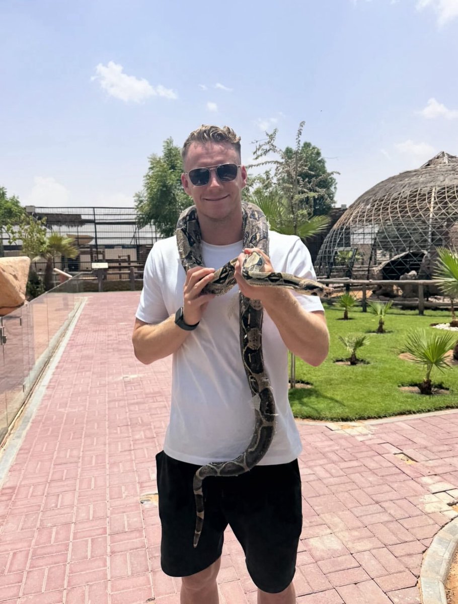 SG_FFC🖤🤍🏴 tweet media