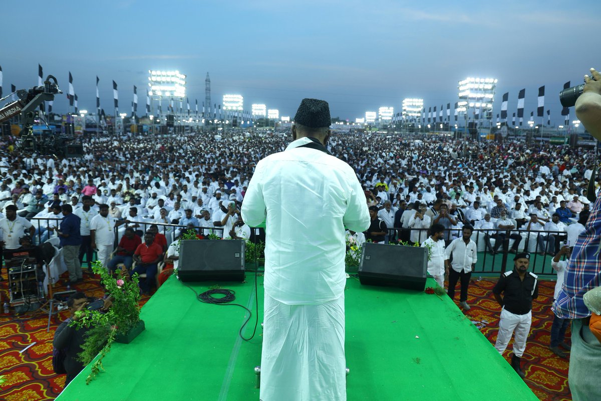 tmmkhqofficial's tweet image. மதுரை மண்ணில் மனிதநேய மக்கள் கட்சியின் பிரமாண்டமான எழுச்சிப் பேரணி மற்றும் மாநாடு

லட்சக்கணக்கான கருப்பு வெள்ளை போராளிகள் ஒன்று கூடல்..
#mmkitwing #jawahirullamla #abdulsamadmla #mmkconference #மமகமாநாடு #மதுரைமாநாடு #July6