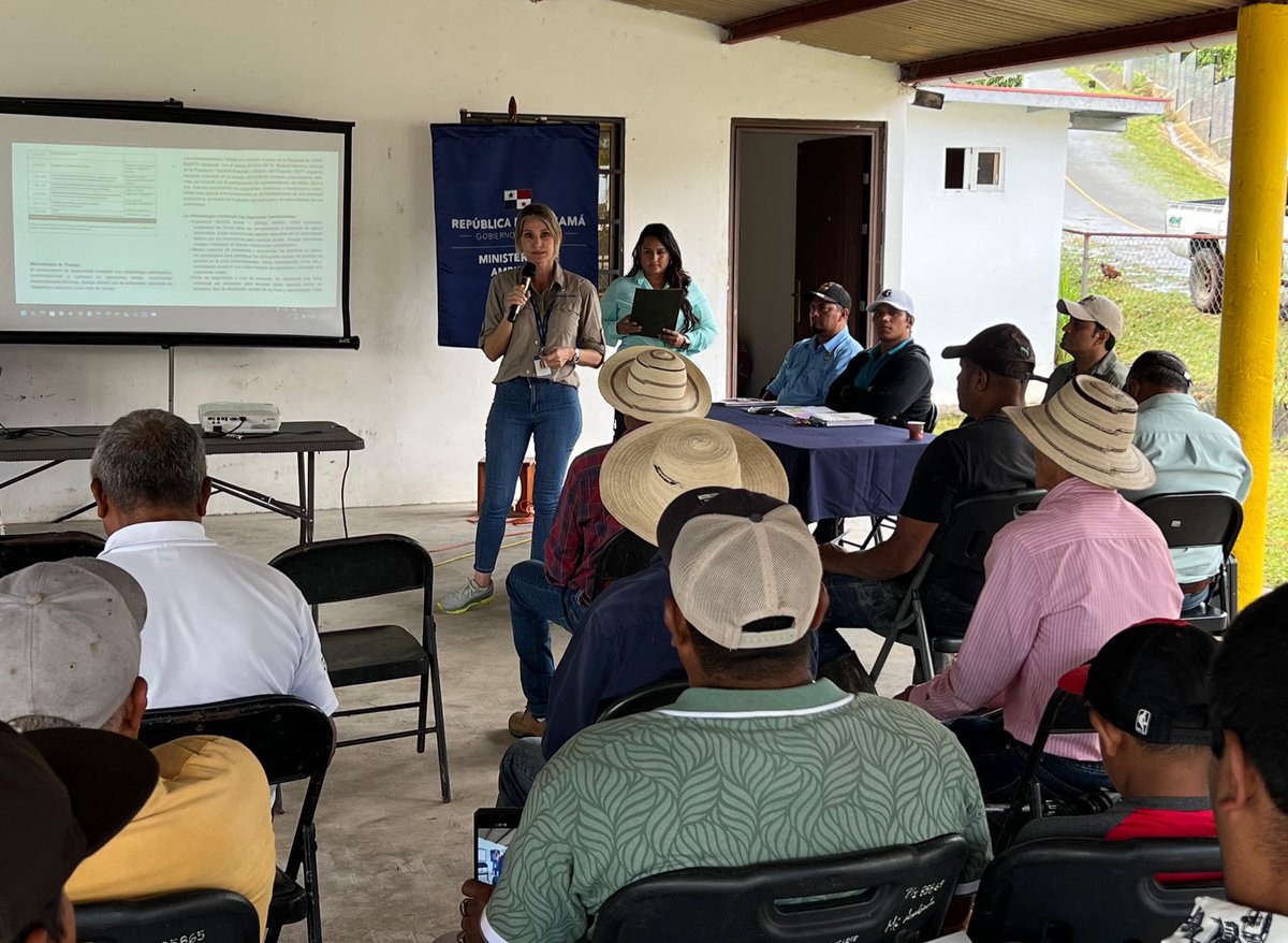 Ministerio de Ambiente de Panamá (@miambientepma) on Twitter photo 📍Veraguas | Realizamos un conversatorio comunitario sobre la convivencia entre jaguares y humanos, junto a Fundación <a href="/yaguarapanama/">Yaguara Panama</a> y autoridades locales. 📍Veraguas | Realizamos un conversatorio comunitario sobre la convivencia entre jaguares y humanos, junto a Fundación <a href="/yaguarapanama/">Yaguara Panama</a> y autoridades locales.
