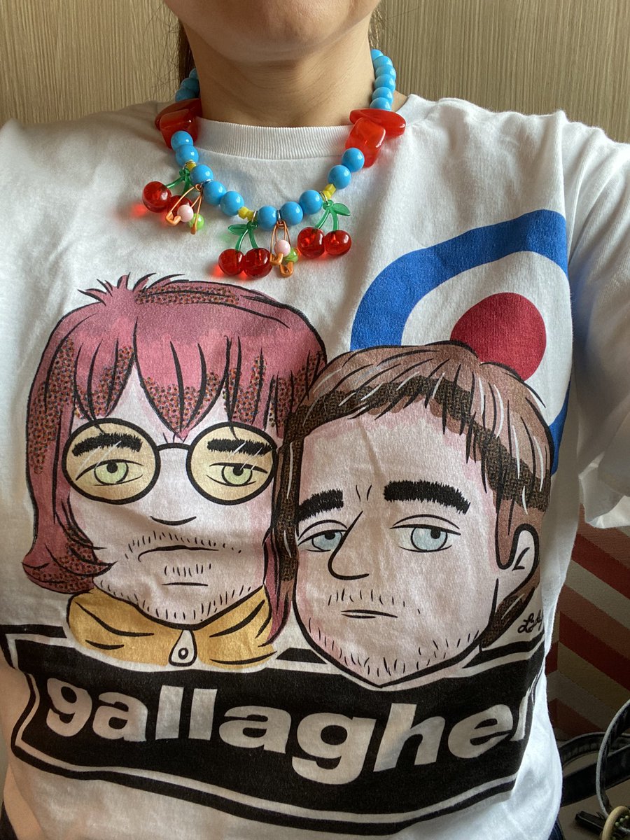 <a href="/elwarpig/">WARpig</a> el
Viernes pasado porte muy orgullosa este diseño de <a href="/_ladylove/">Lady Love</a> vivan los hermanos GALLAHGER FOREVER 😆🎉🫶🏼✌🏼
#SálvameDiario