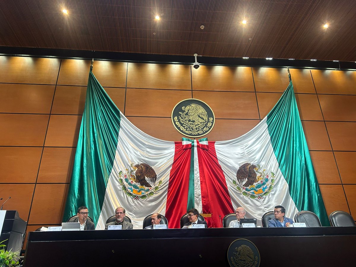Participan académicos del CUCEA en las discusiones sobre el T-MEC.

Ver nota➡️ tinyurl.com/ma8ut2c6

#CUCEA #ForoNacional #T_MEC #neoproteccionismo #nearshoring #PlanMéxico #CámaradeDiputadosFederal