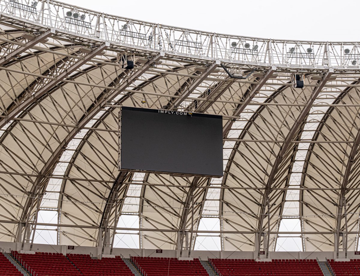 🚨 NOVIDADE NO GIGANTE! 🚨

O Beira-Rio segue em constante evolução! 🏟 Em parceria com a BRIO e a Imply®, o Clube instalou dois novos painéis de Led Full Color de altíssima definição no estádio. São mais de 1.800.000 LEDs e uma impressionante capacidade de exibir 280 TRILHÕES de