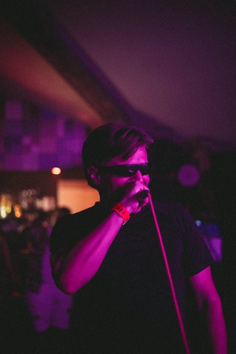 purplekeys_rec's tweet photo. Todos tentamos acalmar o calor desta noite no MAVY e temos a certeza que o LA Coroa foi o verdadeiro culpado no arranque desta 𝐏𝐔𝐑𝐏𝐋𝐄 𝐊𝐄𝐘𝐒 𝐈𝐍𝐕𝐈𝐓𝐄𝐒 #𝟐 ❤️‍🔥 https://t.co/uumUECLyAy