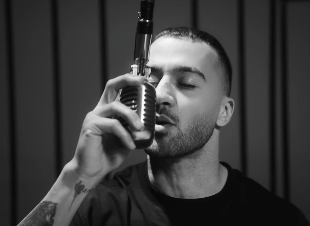 گفتی این دوسال صدامو کُشتی تو حبس
شدم گرافیتی شعار و پُرتره تو شهر.....
#ما_هنوز_زنده‌ایم 
#توماج_صالحی